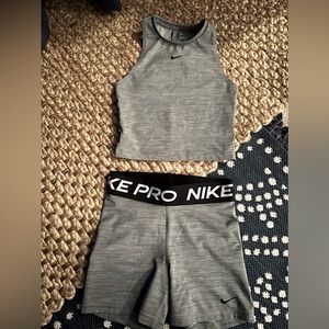 Nike Women’s matching set